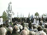 В субботу в Латвии состоялось торжественное открытие и освящение братского кладбища латышских легионеров "Ваффен СС"