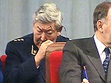 Заместитель Генпрокурора Василий Колмогоров в эти дни решает "важный вопрос", пишет газета "Сегодня" - "как совместить диктатуру закона с интересами своей семьи" Заместитель Генпрокурора Василий Колмогоров в эти дни решает "важный вопрос", пишет газета "Сегодня" - "как совместить диктатуру закона с интересами своей семьи"