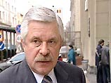 Бывший губернатор Курской области Александр Руцкой заявил, что его вызывают в следственный комитет для предъявления обвинения в превышении служебных полномочий