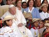 Иоанн Павел II встретился с паломниками на площади Святого Петра