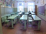 Около 600 человек эвакуировали из школы в Донецкой области после распыления неизвестного газа Около 600 человек эвакуировали из школы в Донецкой области после распыления неизвестного газа