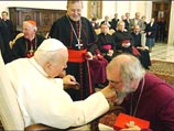 Папа Римский Иоанн Павел II, на встрече с главой Англиканской церкви Архиепископом Кентерберийского Роуэна Уильямса, выразил ему свою обеспокоенность по поводу фактов гомосексуализма в лоне Англиканской церкви