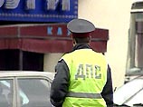 В Москве маршрутка столкнулась с легковым автомобилем: 2 человека ранены В Москве маршрутка столкнулась с легковым автомобилем: 2 человека ранены