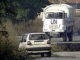 В грузовик ЮНИФИЛ попали три пули с израильской стороны, - сказал представитель миссии. - На всех наших грузовиках хорошо видны знаки, обозначающие принадлежность к ООН