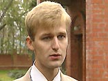 Как рассказал начальник пресс-службы ЦРУБОП Андрей Пашкевич, налетчик, вероятно, не понял, что перед ним бойцы СОБРа. Бандит стал угрожать им винчестером 12-го калибра. Как рассказал начальник пресс-службы ЦРУБОП Андрей Пашкевич, налетчик, вероятно, не понял, что перед ним бойцы СОБРа. Бандит стал угрожать им винчестером 12-го калибра.