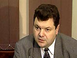 Около полугода назад на должность директора "Кристалла" со скандалом пришел Александр Романов. Около полугода назад на должность директора "Кристалла" со скандалом пришел Александр Романов.