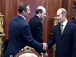 Президент России Владимир Путин накануне вечером провел в Кремле совещание, посвященное различным вопросам социально-экономической ситуации в Чечне