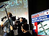 В Германии в субботу состоялся телемост, соединивший на 14 минут посетителей российской экспозиции в павильоне "Форум" на крупнейшей в мире Международной Франкфуртской книжной ярмарке с космонавтом Юрием Маленченко и астронавтом из США Эдвардом Лу, соверш