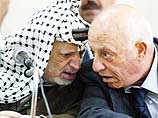 В соответствии с соглашением между Арафатом и Куреи, премьер и его кабинет, принесший присягу, будут выполнять свои функции до конца месяца