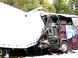 8 баптистов погибли в автокатастрофе в США из-за того, что водитель церковного автобуса заснул