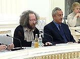 На встрече с президентом в Кремле присутствовали руководители ведущих российских СМИ: главный редактор радио "Эхо Москвы" Алексей Венедиктов; На встрече с президентом в Кремле присутствовали руководители ведущих российских СМИ: главный редактор радио "Эхо Москвы" Алексей Венедиктов;