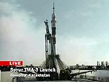 С Байконура к Международной космической станции сегодня отправился российский "Союз" с тремя космонавтами на борту. Как сообщили ИТАР-ТАСС в Росавиакосмосе, старт "Союз ТМА-3" с первой площадки космодрома произошел в 09:38 мск С Байконура к Международной космической станции сегодня отправился российский "Союз" с тремя космонавтами на борту. Как сообщили ИТАР-ТАСС в Росавиакосмосе, старт "Союз ТМА-3" с первой площадки космодрома произошел в 09:38 мск