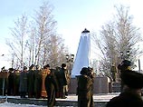 По этому поводу сегодня в военном гарнизоне подмосковного Нахабино торжественно открыли памятник