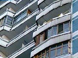 Цветочные горшки на балконах также должны быть одинаковой формы и цвета. Как сказано в правилах, чтобы не портить архитектурный облик здания