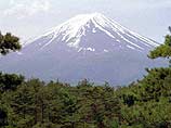 Канджи Суджимото тоже бенрия. К нему обратилась старая дама: ее муж умер до того, как исполнил свою мечту - подняться на вершину горы Фуджи. И дама попросила Суджимото совершить восхождение вместо ее супруга