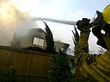 Под Лос-Анджелесом свирепствуют лесные пожары - сгорели 200 домов