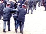 Тульского губернатора во время митинга испачкали майонезом Тульского губернатора во время митинга испачкали майонезом
