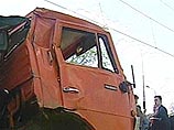В Свердловской области "КамАЗ" протаранил электричку В Свердловской области "КамАЗ" протаранил электричку