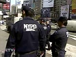 На оживленной улице Нью-Йорка случайный прохожий отобрал у детей гранатомет
