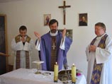 Храм в Саратове католикам не продадут, а аванс пойдет в помощь многодетному священнику Храм в Саратове католикам не продадут, а аванс пойдет в помощь многодетному священнику
