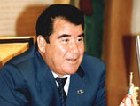 Лидер Туркмении Сапармурат Ниязов принял решение о выделении для поездки паломников в Саудовскую Аравию за счет правительства самолета "Боинг"