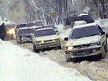 Из-за снегопада резко осложнилась обстановка на дорогах в Петропавловске-Камчатском