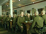 В 2003 году в армии России погибли 337 военнослужащих, около 120 из них покончили с собой В 2003 году в армии России погибли 337 военнослужащих, около 120 из них покончили с собой