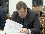 Госдума на заседании во вторник приняла обращение к Генпрокурору РФ Владимиру Устинову