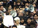 Более 10 тысяч сторонников главы Аджарии Аслана Абашидзе собрались на митинг в Тбилиси Более 10 тысяч сторонников главы Аджарии Аслана Абашидзе собрались на митинг в Тбилиси