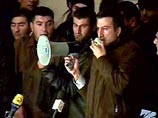 Грузинская оппозиция считает, что Шеварднадзе не имеет права объявлять чрезвычайное положение Грузинская оппозиция считает, что Шеварднадзе не имеет права объявлять чрезвычайное положение