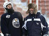 Первая встреча на открытом воздухе осталась за самым титулованным клубом НХЛ Первая встреча на открытом воздухе осталась за самым титулованным клубом НХЛ