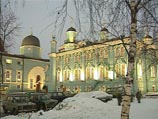 Утром в день праздника во всех мечетях России совершаются праздничные богослужения, имамы обращаются к верующим с проповедью