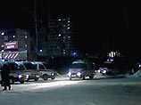 Пожар охватил первый и второй этажи трехэтажного здания, есть опасность распространения огня на верхний этаж Пожар охватил первый и второй этажи трехэтажного здания, есть опасность распространения огня на верхний этаж