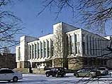 После почти недельного перерыва 4 декабря в Красноярском краевом суде продолжится процесс над пилотами вертолета, при падении которого погибли губернатор Александр Лебедь и семь его спутников После почти недельного перерыва 4 декабря в Красноярском краевом суде продолжится процесс над пилотами вертолета, при падении которого погибли губернатор Александр Лебедь и семь его спутников