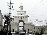 С осени прошлого года во Владимире орудовала банда уличных грабителей. Налетчики нападали на случайных прохожих, избивали их, а потом отбирали деньги, документы и даже одежду. С осени прошлого года во Владимире орудовала банда уличных грабителей. Налетчики нападали на случайных прохожих, избивали их, а потом отбирали деньги, документы и даже одежду.
