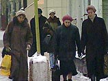 На дорогах в Москве гололедица, а на тротуарах - наледь