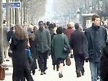 После 6 месяцев работы "Комиссия Стази", которой президент Франции Жак Ширак поручил изучить вопрос о так называемой "светскости", пришли к выводу о том, что во многих районах Республики государственные законы больше не действуют После 6 месяцев работы "Комиссия Стази", которой президент Франции Жак Ширак поручил изучить вопрос о так называемой "светскости", пришли к выводу о том, что во многих районах Республики государственные законы больше не действуют
