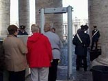 Итальянская полиция усиливает меры безопасности у собора Святого Петра