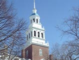 С 30-х ХХ века колокола находятся в США, на одной из башен Гарвардского университета