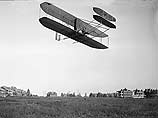 Ровно 100 лет назад - 17 декабря 1903 года - братья Уилбур и Орвил Райты совершили первый полет на сконструированном ими аэроплане. С этого дня и началась история авиации