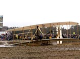 Точная копия первого самолета братьев Райт не смогла оторваться от земли, как это случилось ровно век назад