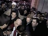 Министра иностранных дел Египта закидали обувью и мусором в иерусалимской мечети "Аль-Акса" Министра иностранных дел Египта закидали обувью и мусором в иерусалимской мечети "Аль-Акса"