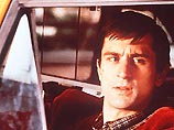 Де Ниро - приверженец системы Станиславского. В каждую роль актер тщательно входит. Так, для "Таксиста" (Taxi Driver, 1976) Мартина Скорсезе Де Ниро провел много времени, колеся по улицам Нью-Йорка