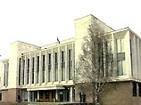 Красноярский краевой суд в четверг перенес на 6 января вынесение приговора по делу о катастрофе вертолета Ми-8, в результате которой погибли губернатор края Александр Лебедь и семь его спутников Красноярский краевой суд в четверг перенес на 6 января вынесение приговора по делу о катастрофе вертолета Ми-8, в результате которой погибли губернатор края Александр Лебедь и семь его спутников