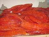 Подпольный рыбацкий стан ликвидирован органами рыбоохраны на берегу озера Курильское на территории Южно-Камчатского заказника. Там обнаружено около 800 кг соленой красной икры
