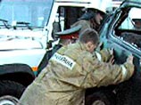 Все находившиеся в автомашинах люди оказались заблокированы. И на место происшествия пришлось вызвать спасателей. Они извлекли из машин три тела погибших Все находившиеся в автомашинах люди оказались заблокированы. И на место происшествия пришлось вызвать спасателей. Они извлекли из машин три тела погибших