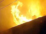 В Москве горит жилое пятиэтажное здание