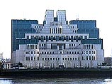 Сегодня в Лондоне пройдет заседание суда по делу о возможности публикации отрывков из книги бывшего сотрудника британской разведки MI6 Ричарда Томлинсона