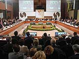 Буш запретил въезд в США иностранным чиновникам-коррупционерам Буш запретил въезд в США иностранным чиновникам-коррупционерам