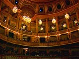 Гала-концерт балета Большого театра в Версальском дворце в понедельник вечером стал ярким событием в культурной жизни Франции